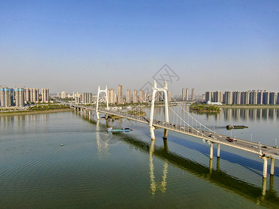 航拍湖南长沙跨湘江大桥图片