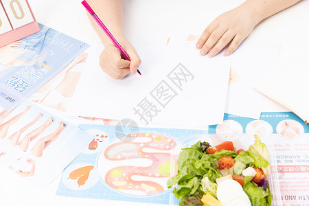 饮食计划制作减肥计划的女性背景