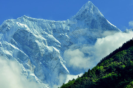 珠穆朗玛峰山脉风景图片