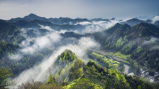 皖南山区歙县石潭村云雾高清图片