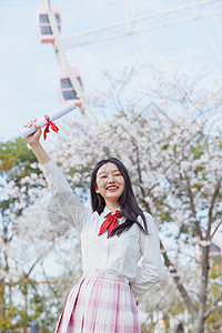 美女大学生毕业逛游乐园图片