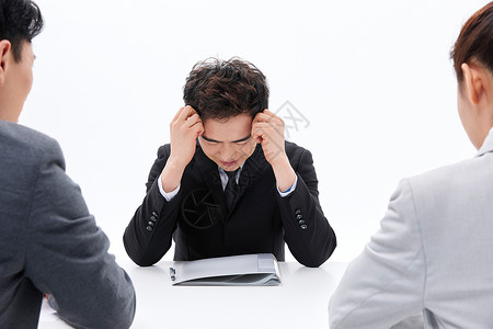 商务男性应对面试官焦虑状态高清图片