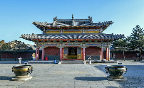 呼和浩特地标建筑呼和浩特五塔寺春季外景背景