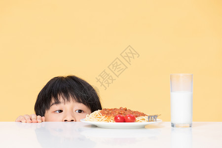 儿童小男孩厌食图片