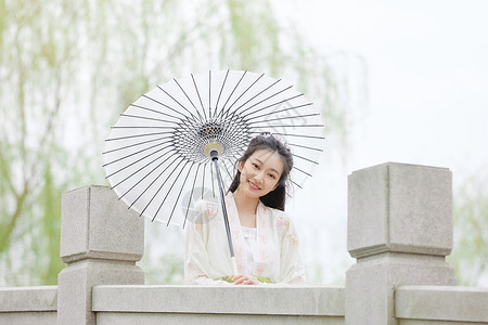 春天人物素材古风汉服樱花美女游园背景