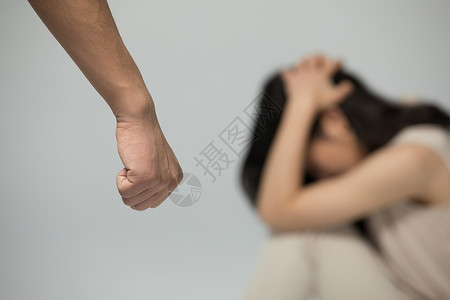 家庭暴力恐惧的女性图片