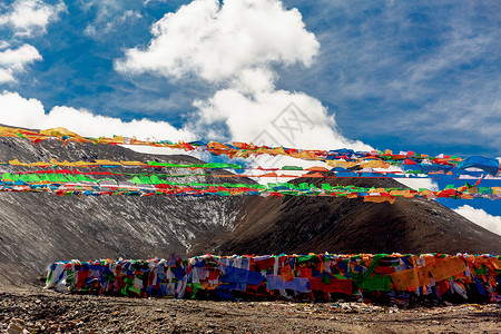 西藏经幡背景图片