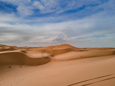 宁夏银川腾格里沙漠航拍背景图片