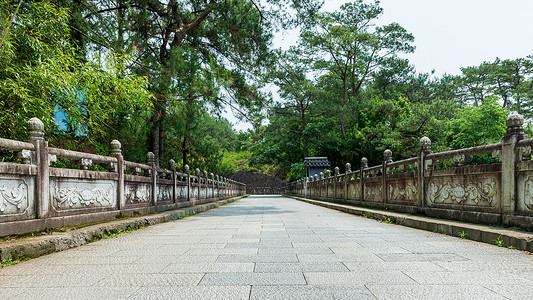武夷山永乐寺外的石板路高清图片