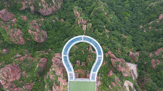 郑州伏羲山玻璃环廊背景图片