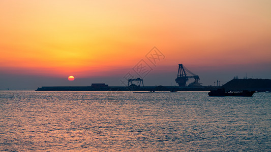 大连工业信息化大连海景日落背景