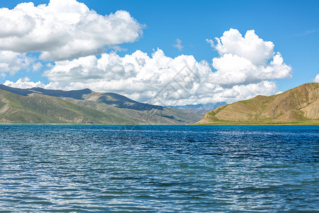 蓝天逝去西藏羊卓雍错羊湖背景