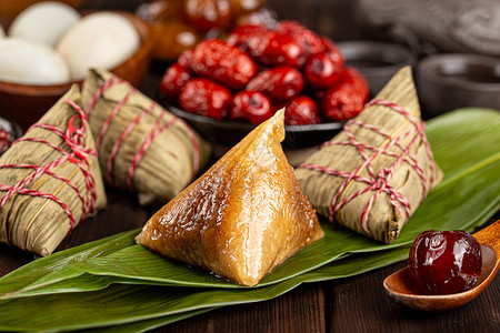 龙与粽子端午节传统美味粽子背景