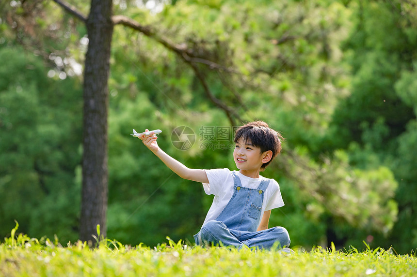 儿童暑假课外生活玩耍图片