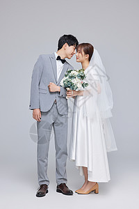 韩系简约情侣拍婚纱照全身形象图片