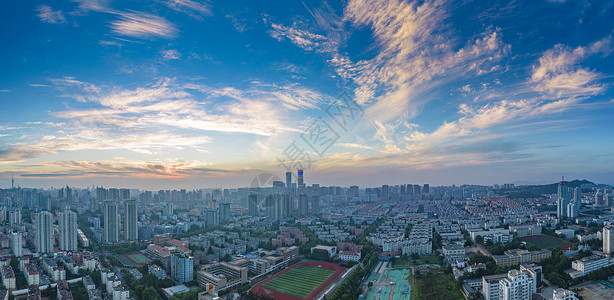 青岛城市夕阳与晚霞背景图片