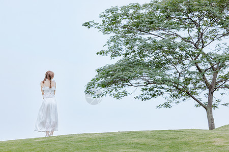 夏日美女清新写真背景图片