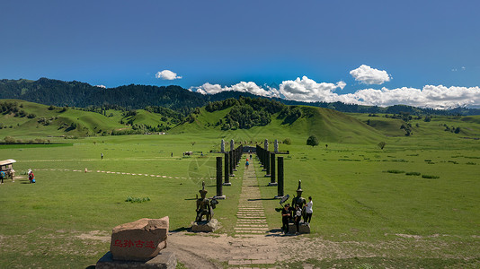 航拍5A景区新疆那拉提景点乌孙古道背景图片