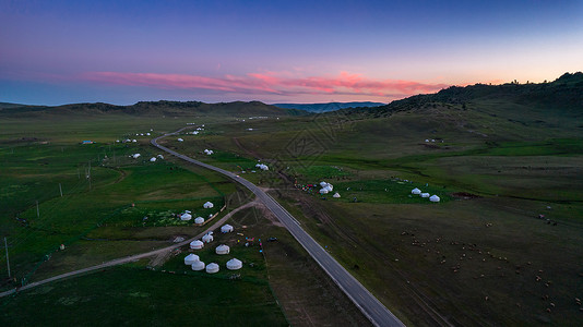 航拍5A景区新疆阿勒泰喀纳斯草原日落图片