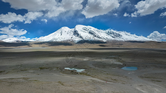 土地标志新疆5A景区帕米尔旅游景区标志景点慕士塔格峰背景