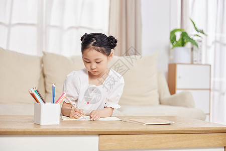 暑假作业帮小女孩一个人在家闷闷不乐做作业背景