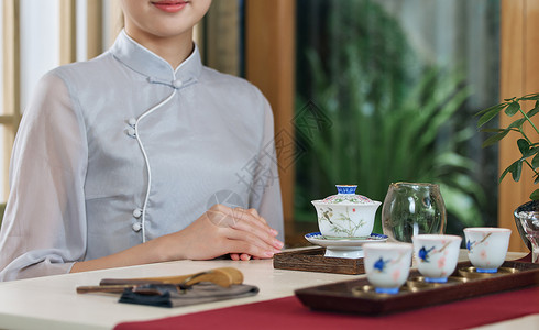 女茶艺师特写背景图片