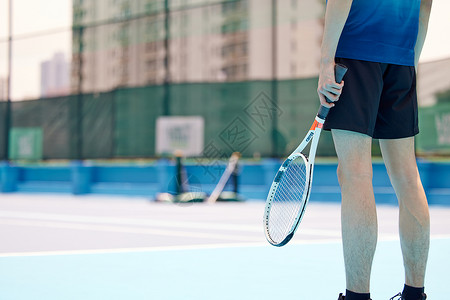 网球训练发球特写背景图片