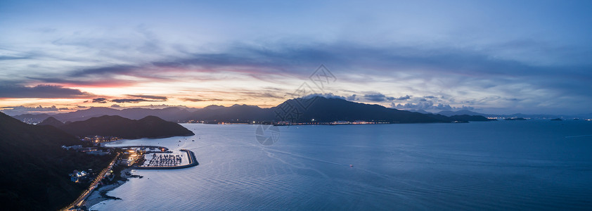 大鹏游艇会浪人游艇俱乐部晚霞下的深圳浪骑游艇会背景