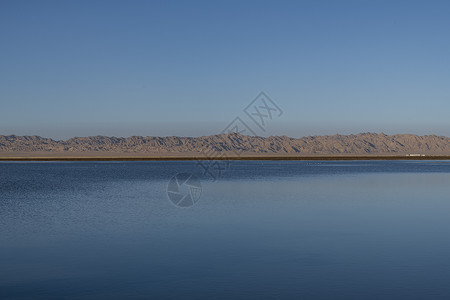 山青色青海海西大柴旦翡翠湖背景