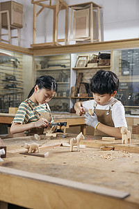 儿童雕塑儿童木刻雕塑体验背景