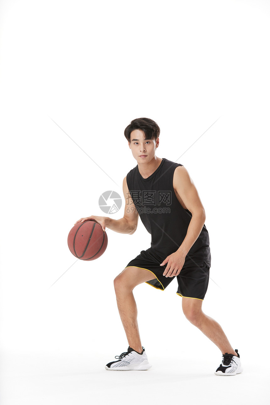 篮球运动员男性图片