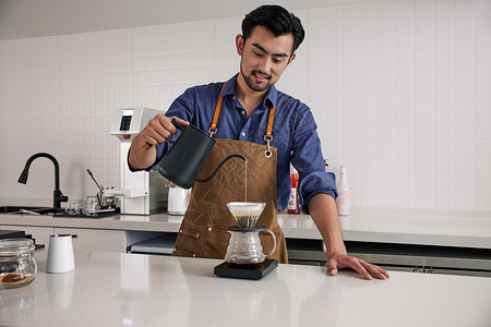 咖啡过滤器咖啡师制作手冲咖啡背景