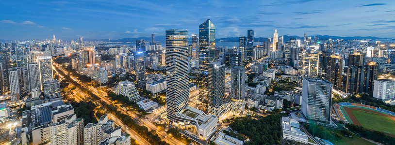 深圳南山区建筑群夜景图片