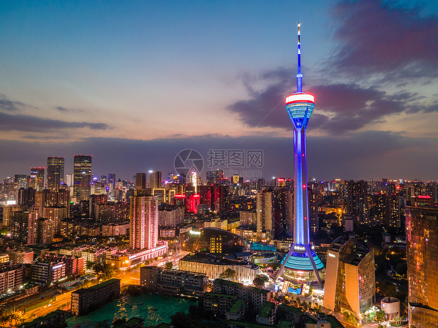 成都地标天府熊猫塔城市夜景图片