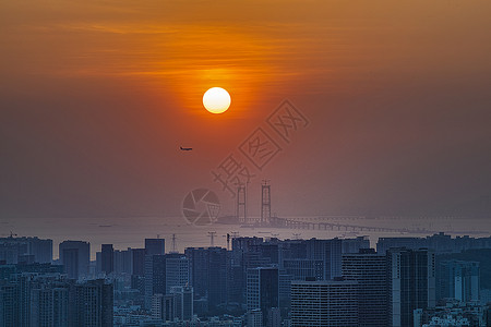 上升通道深圳建设中的深中通道背景