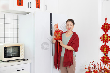 厨房挂件中年女性居家布置新年挂件背景