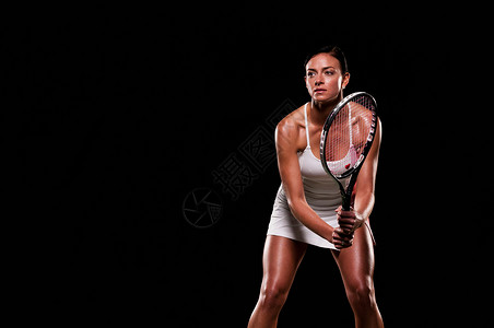 网球运动员在打网球图片