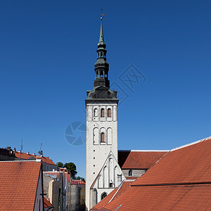 城镇的教堂尖楼图片