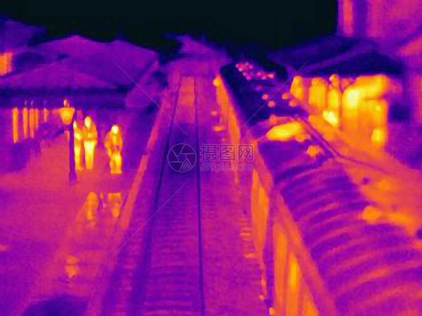 蒸汽列车热图像图片