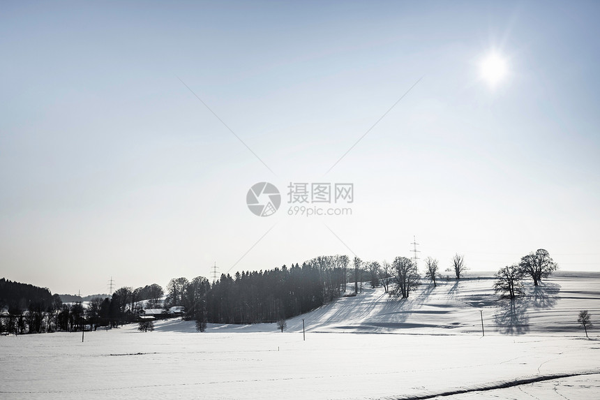 德国巴伐利亚冬日雪景风光图片