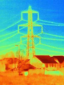 郊区的电气塔图片