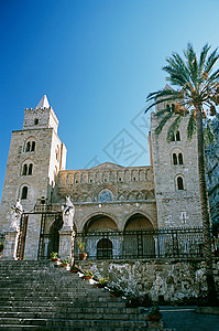 塞法卢大教堂图片