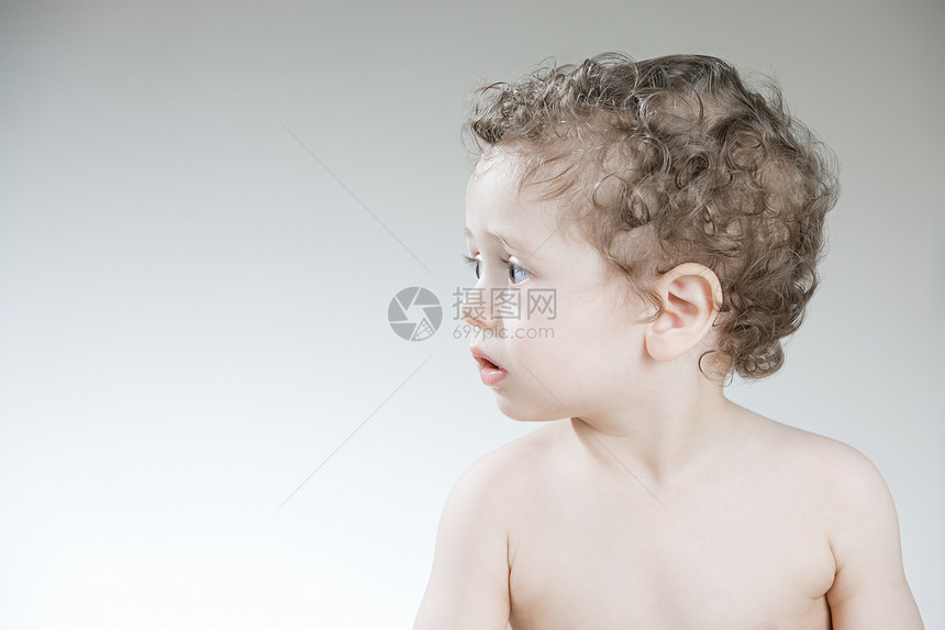 男婴的肖像图片