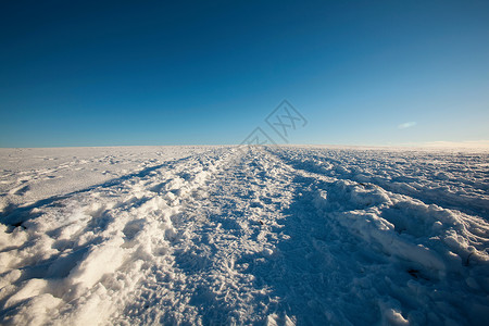雪覆盖山丘联合王国沃灵顿图片