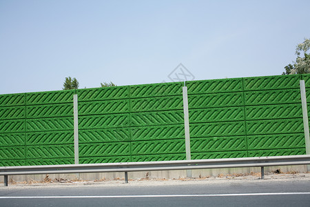 道路绿色隔离墙图片