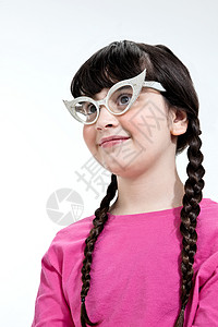 戴复式眼镜的女孩图片