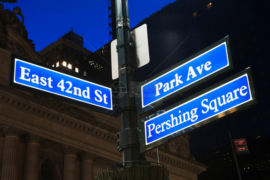 美国纽约市东42街和公园大道标志美国纽约市图片