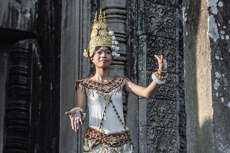 柬埔寨吴哥窟巴永寺飞天女舞者图片