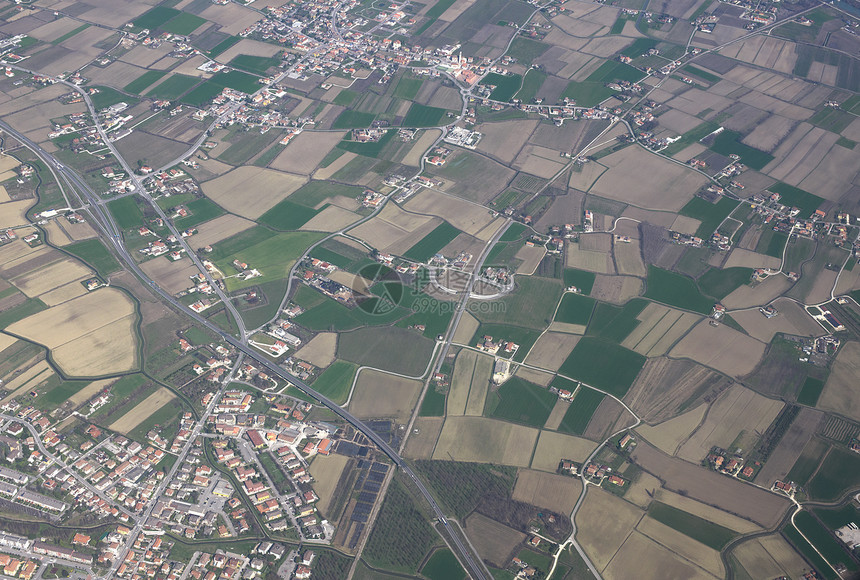 意大利威尼斯附近耕地的空中图图片