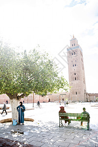摩洛哥马拉喀什清真寺外的人图片
